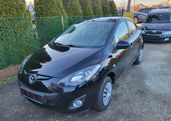 Mazda 2 cena 20900 przebieg: 122000, rok produkcji 2011 z Tarnów małe 277